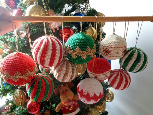 25+ Beautiful Free Crochet Christmas Ornament Patterns for Your Holiday Tree